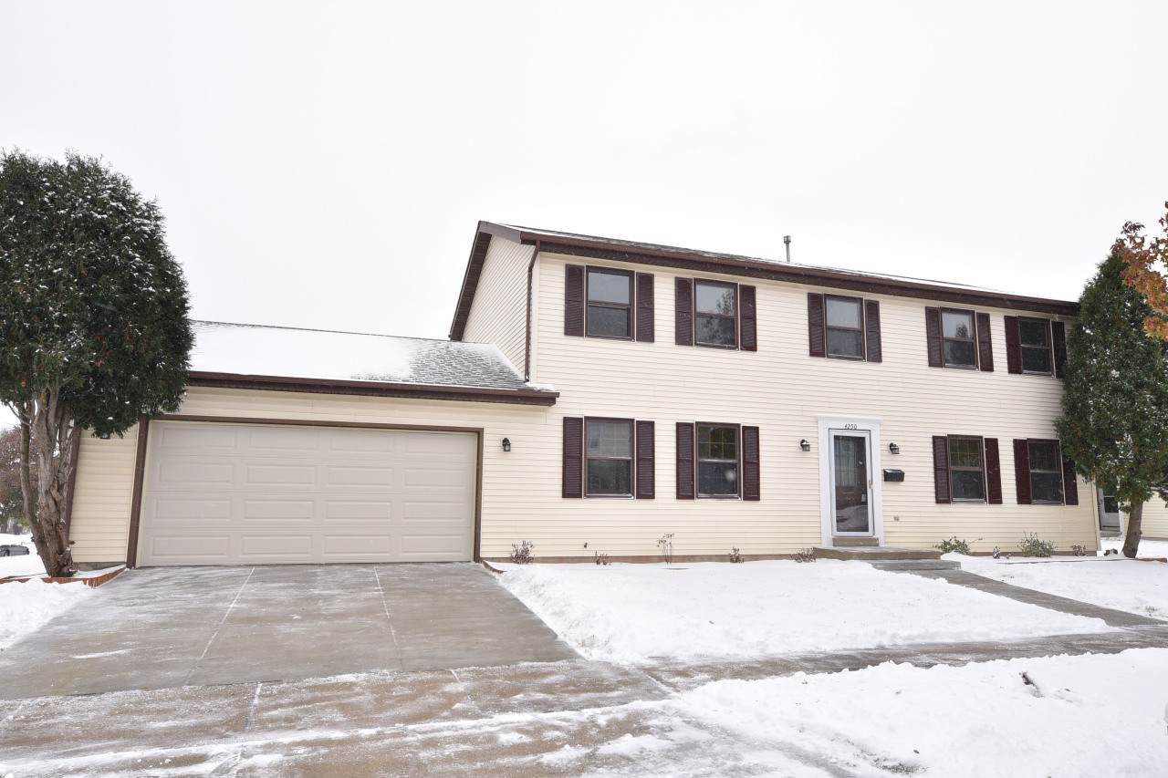 4250 26th St - Photo 1