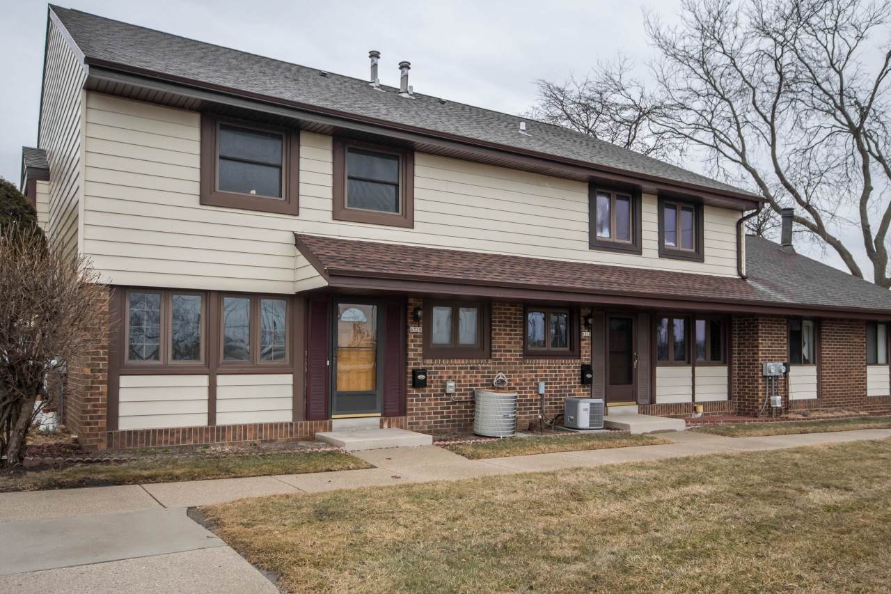 6320 20th St - Photo 1