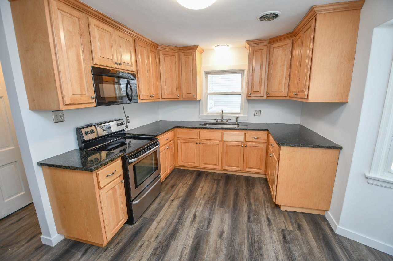 1036 109th St - Photo 1