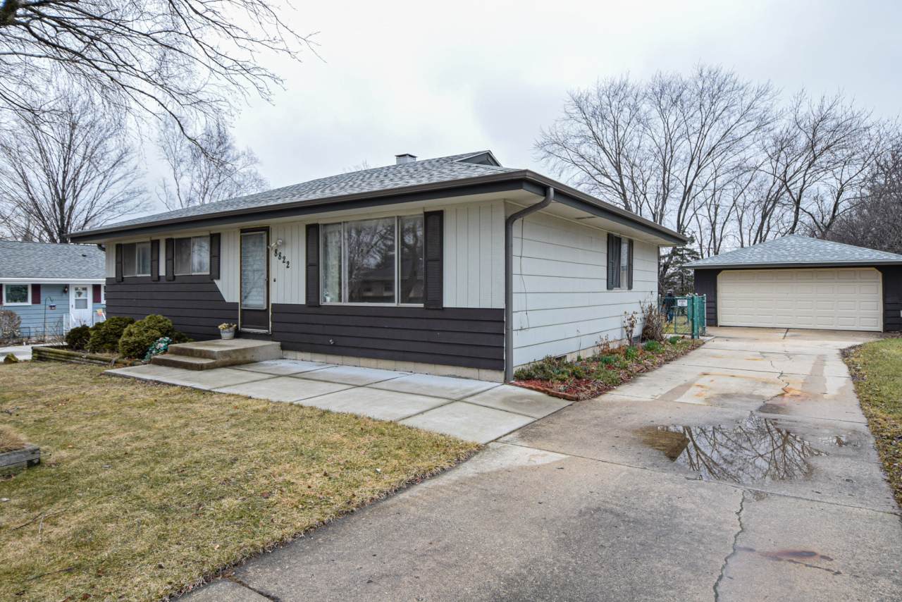 8822 Helena St - Photo 1 8822 Helena St - Photo 1