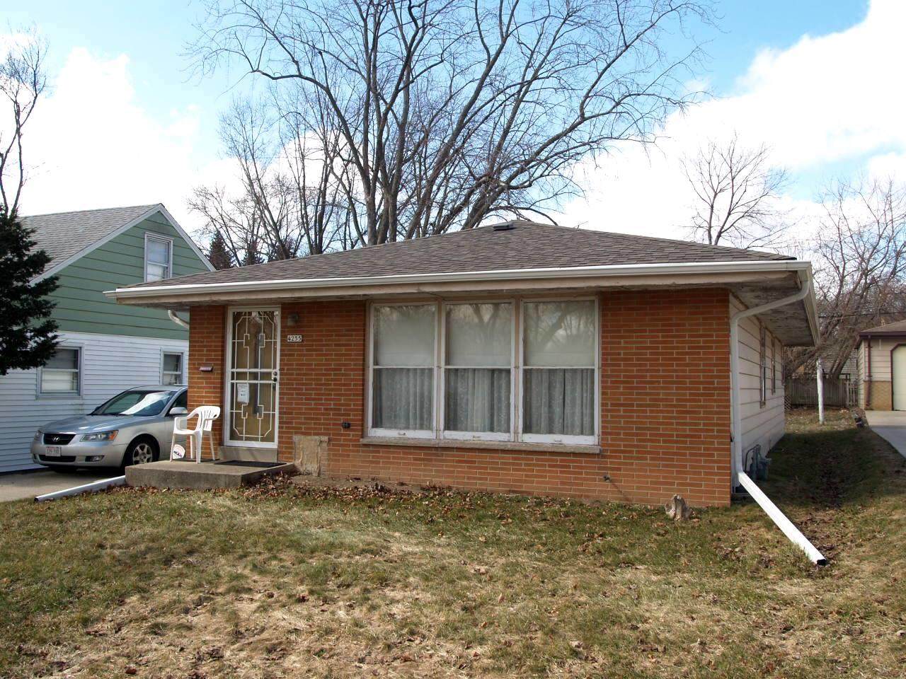 4255 87th St - Photo 1