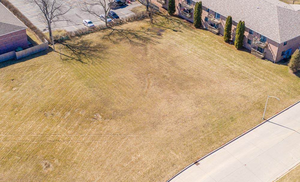 90 Stuth Ave - Photo 1