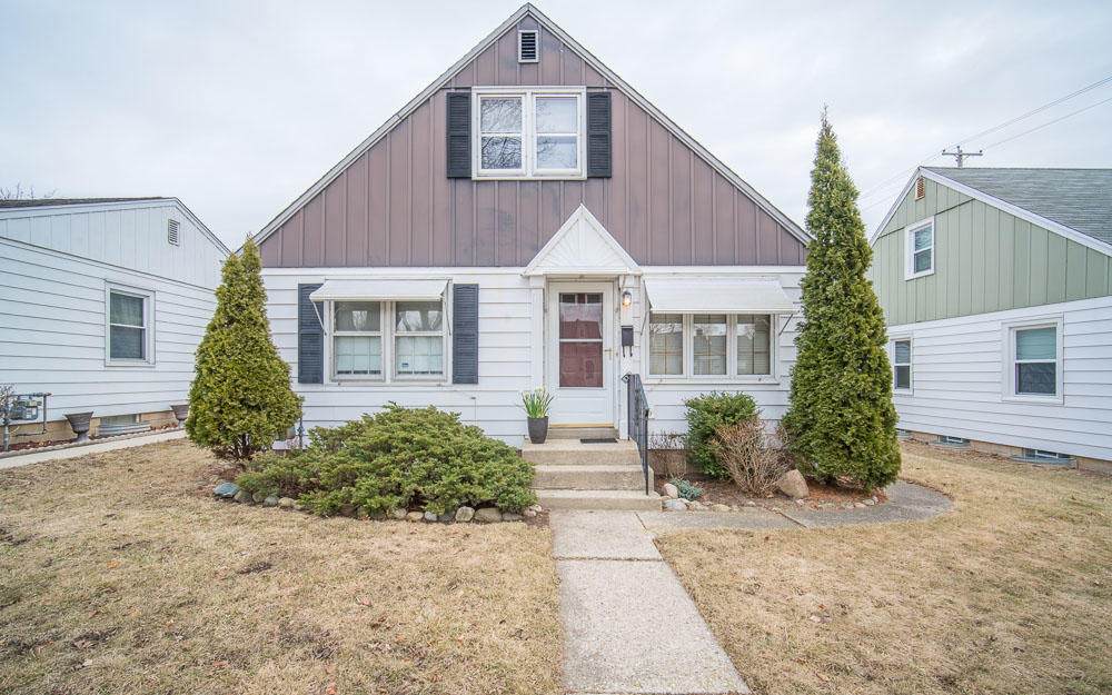 3126 80th St - Photo 1