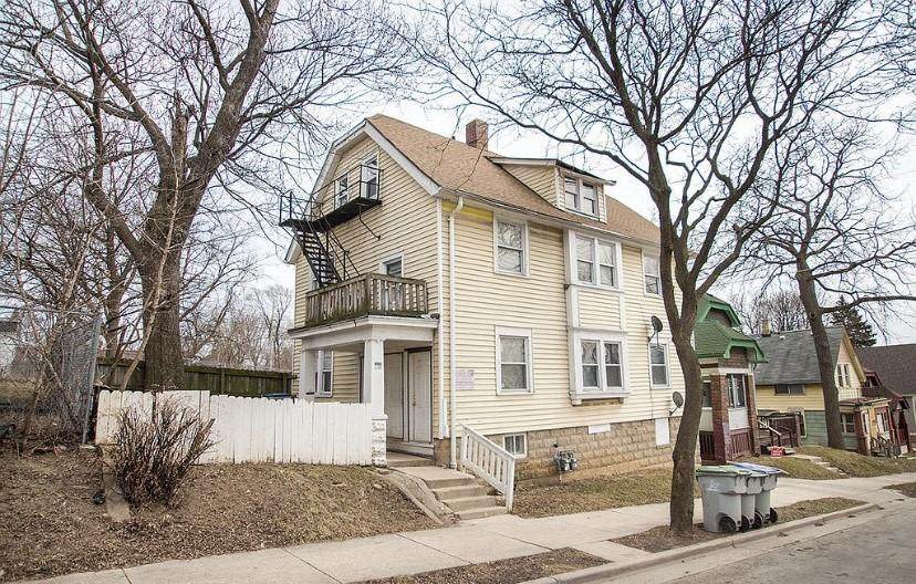 3454 11th St - Photo 1