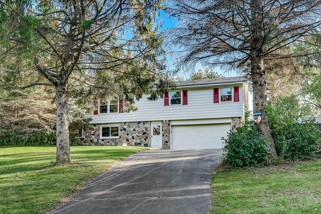 S79W32651 Sugden Rd - Photo 1