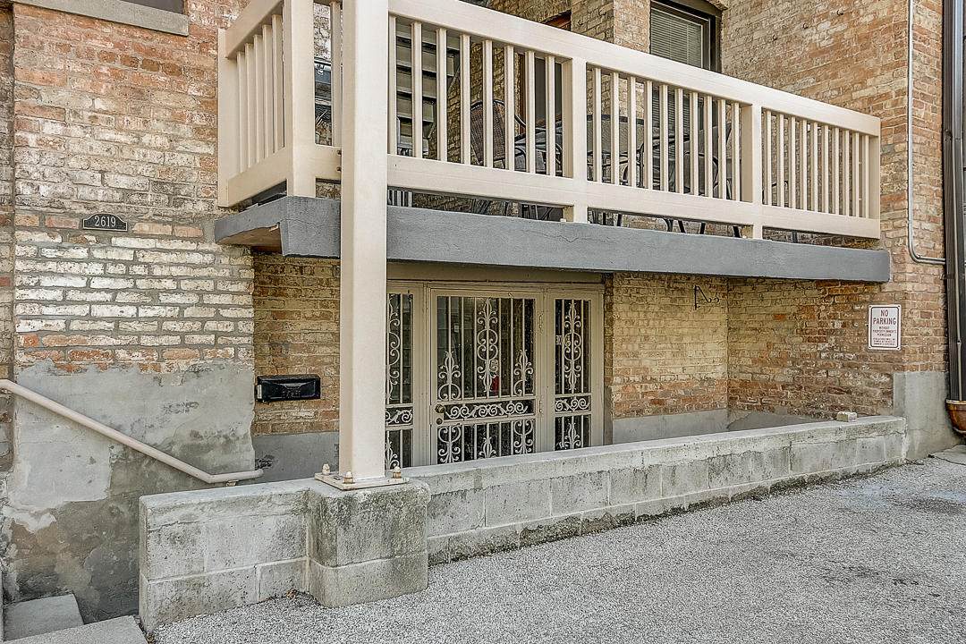 2619 Park Pl - Photo 1