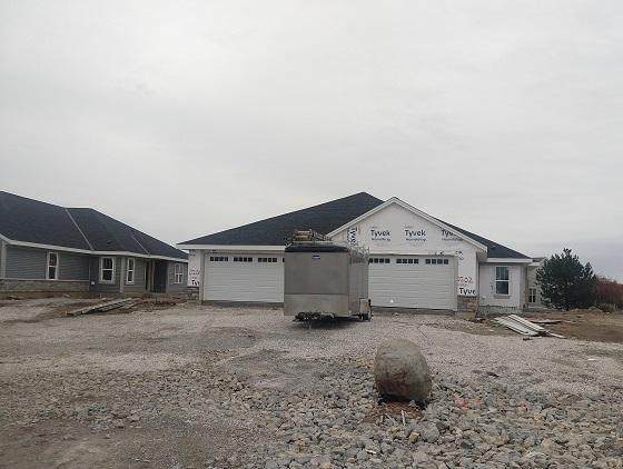 507 Hunter Oaks Blvd - Photo 1