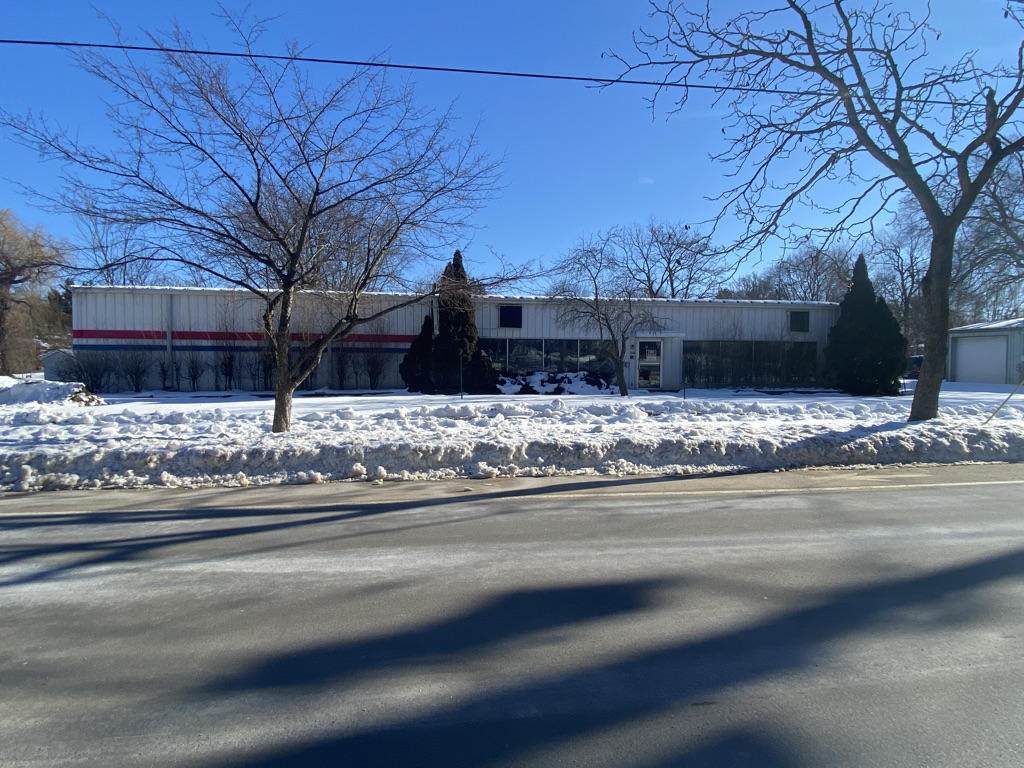 255 Wisconsin St - Photo 1