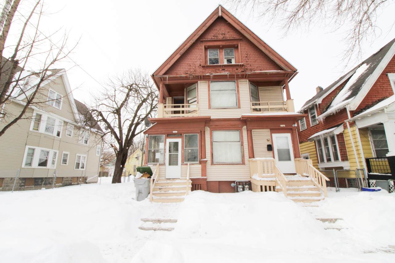 2367 17th St - Photo 1