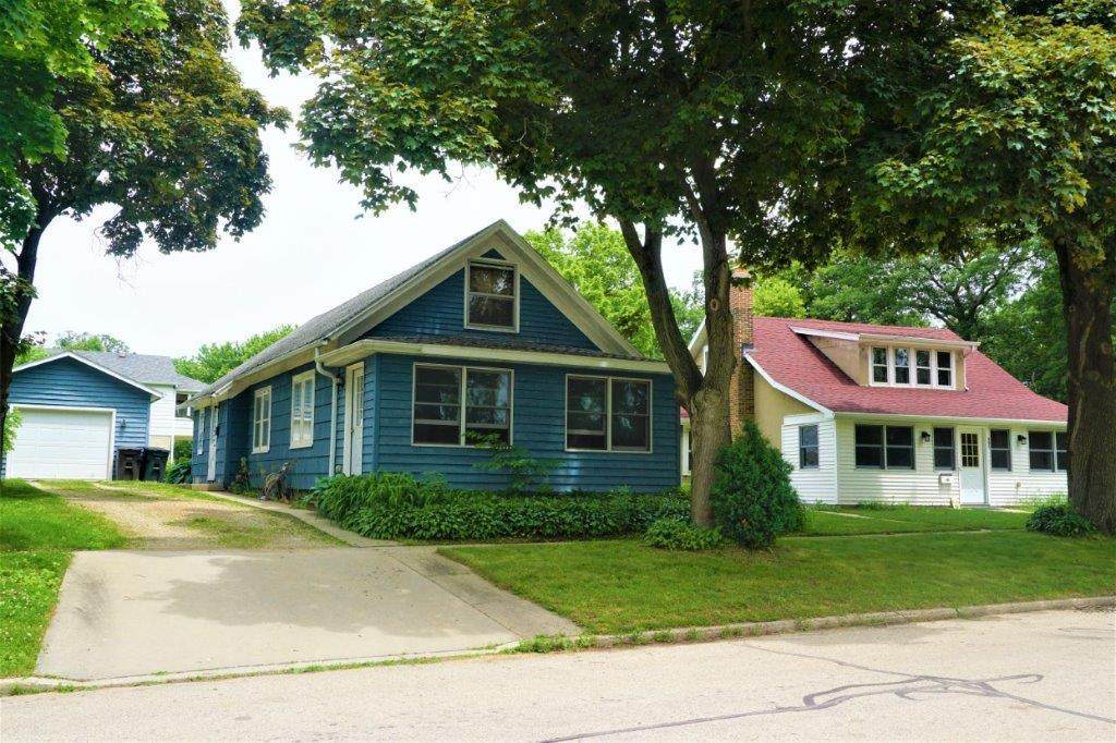 307 Water St - Photo 1
