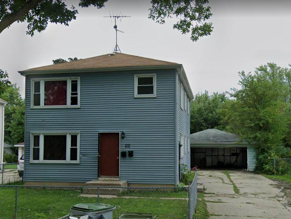 5854 63rd St - Photo 1
