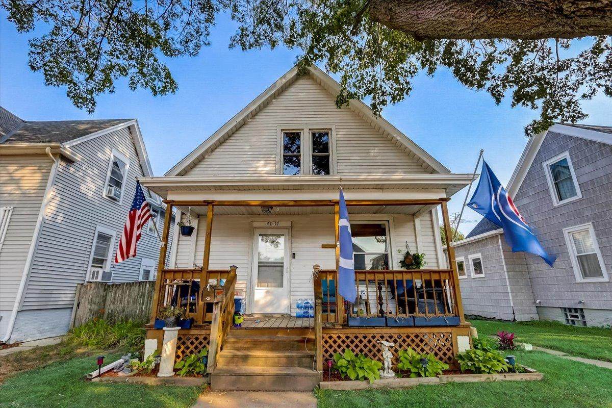 2017 Carmel Ave - Photo 1
