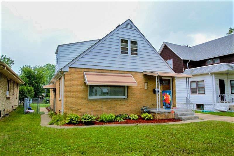 3131 55th St - Photo 1