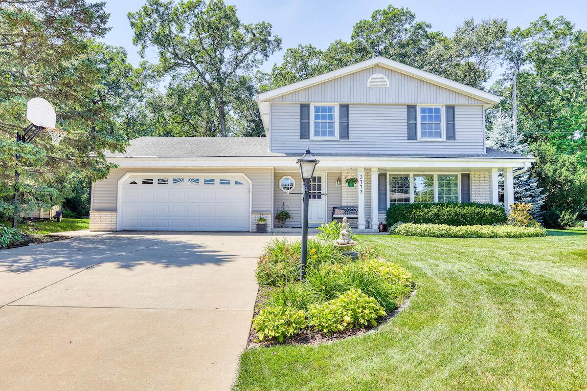 3773 Carpenter Ave - Photo 1