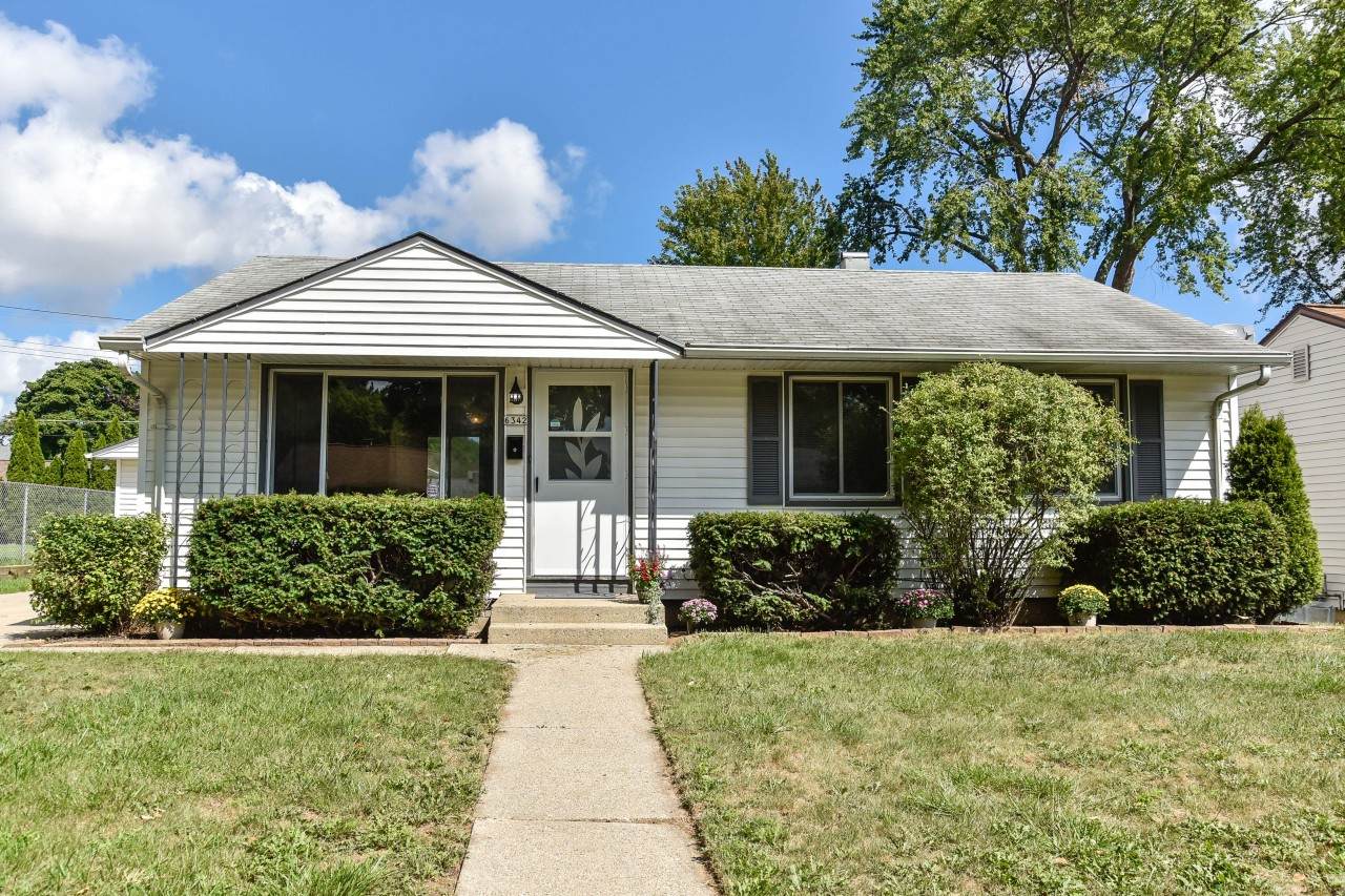 6342 Burdick Ave - Photo 1