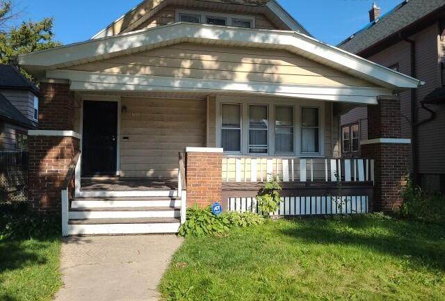 3842 11th St - Photo 1