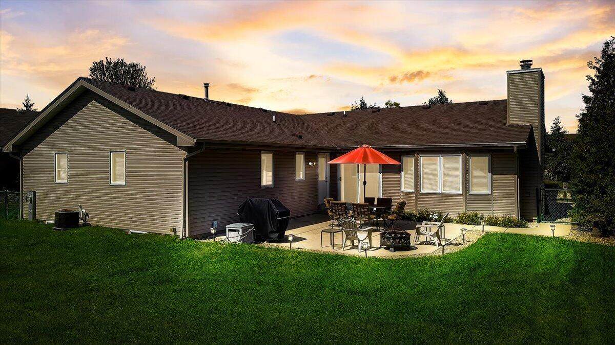 2545 Emily Ave - Photo 1