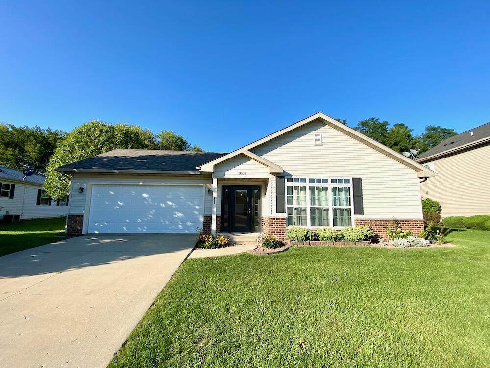 1008 Pinecrest Ln - Photo 1