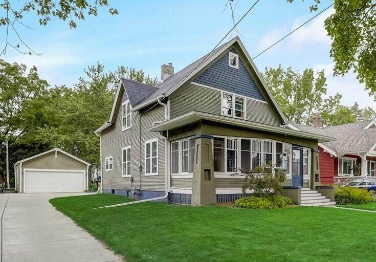 137 Teddy Ave - Photo 1