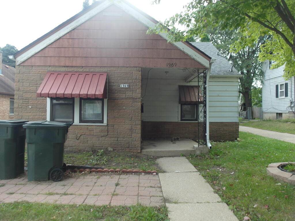 1969 90th St - Photo 1