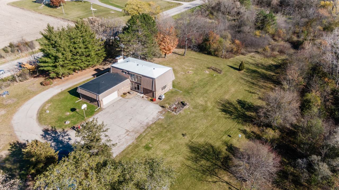 23403 60th St - Photo 1