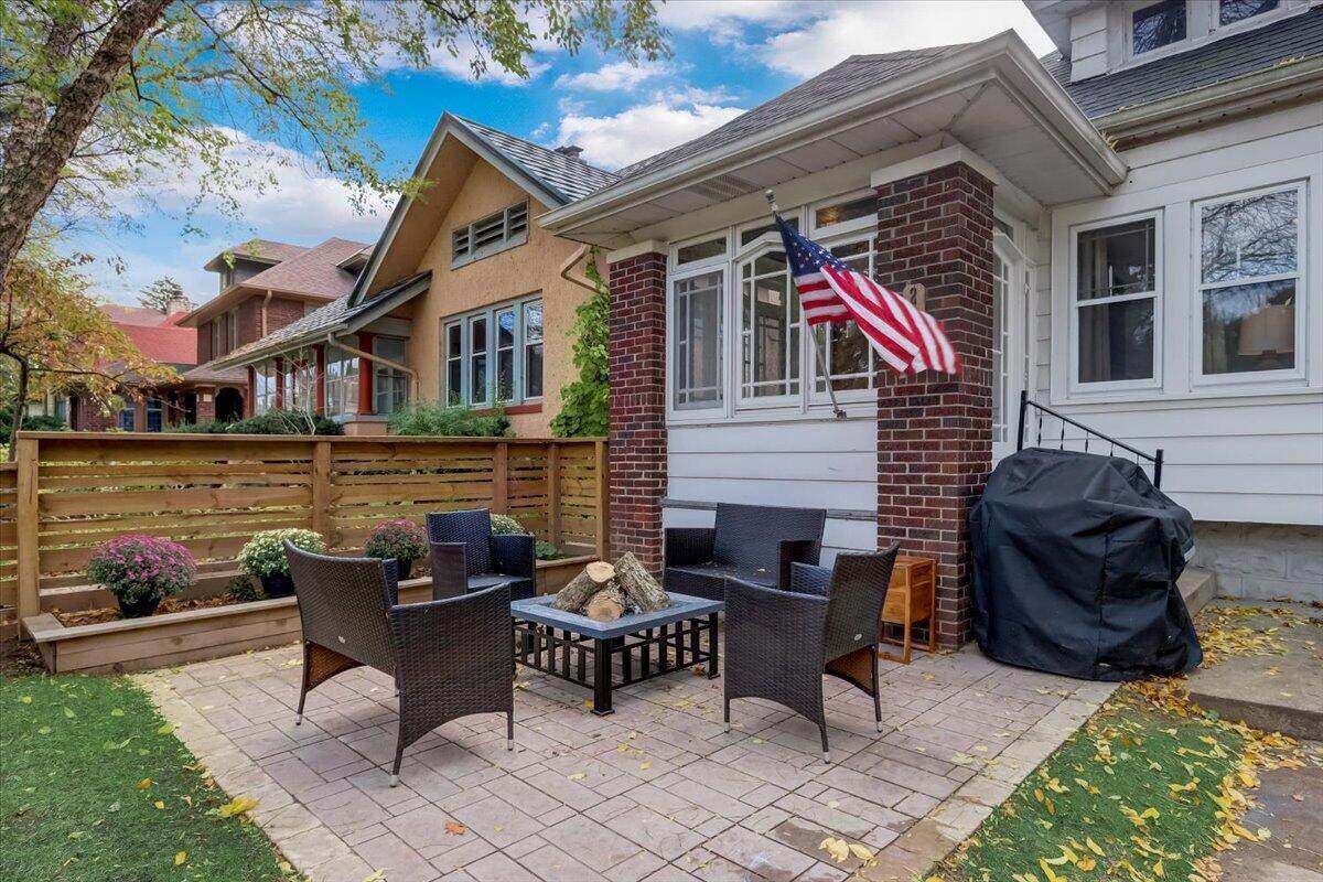2803 Oklahoma Ave - Photo 1