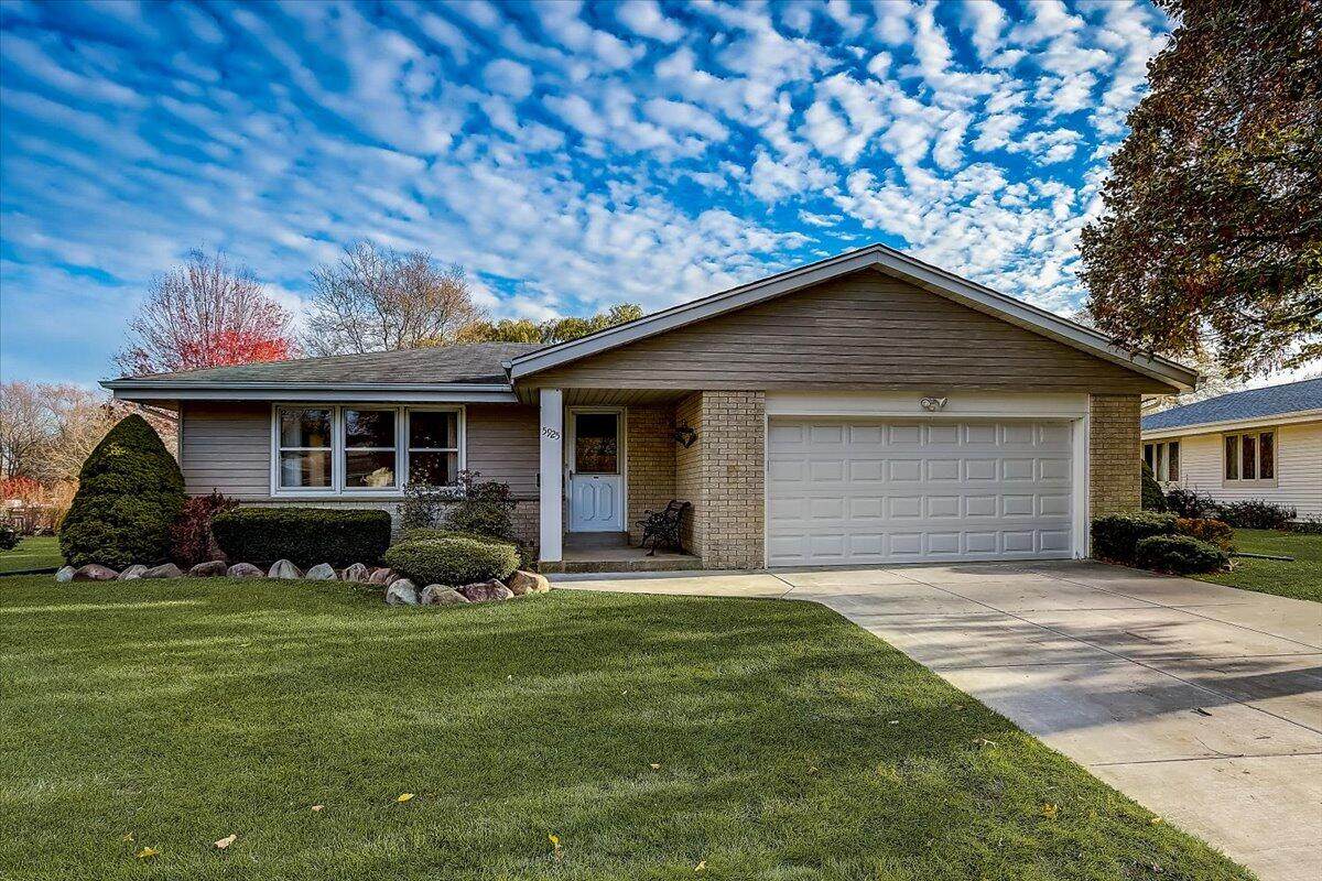 5925 Sugarbush Ln - Photo 1