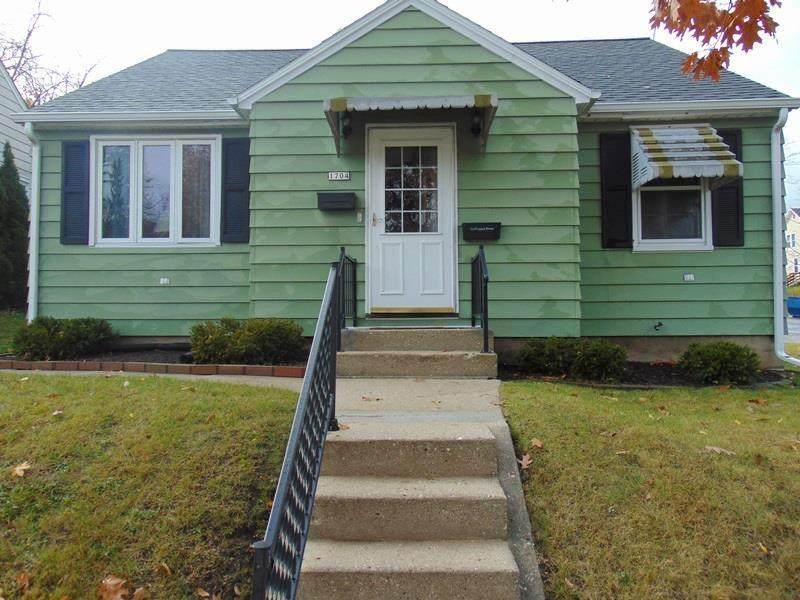 1704 9th St - Photo 1