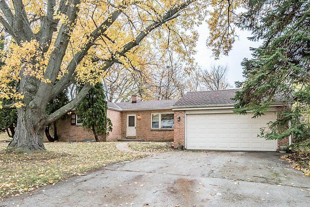8817 Howard Ave - Photo 1