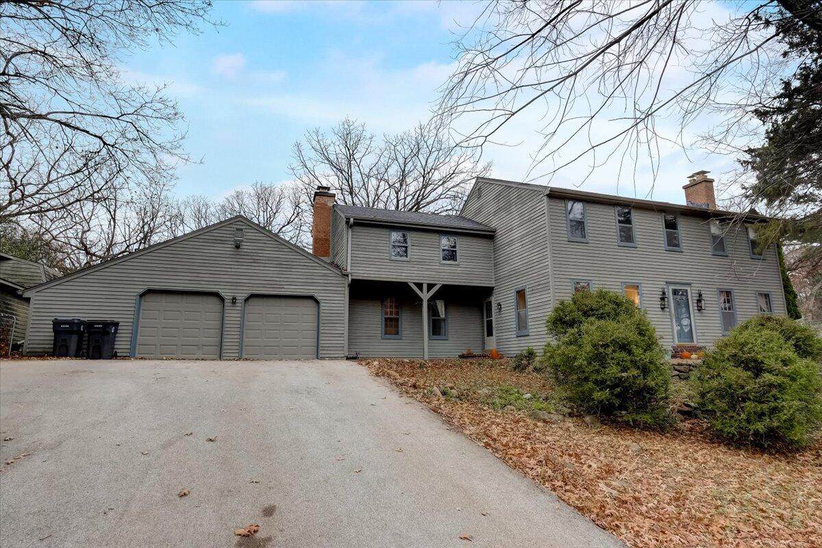 417 Anglesey Rd - Photo 1