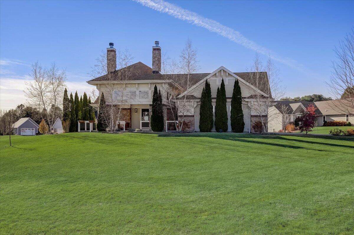 N113W21863 Manor Ct - Photo 1