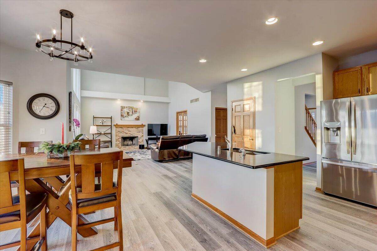 N75W24245 Woodsview Dr - Photo 1