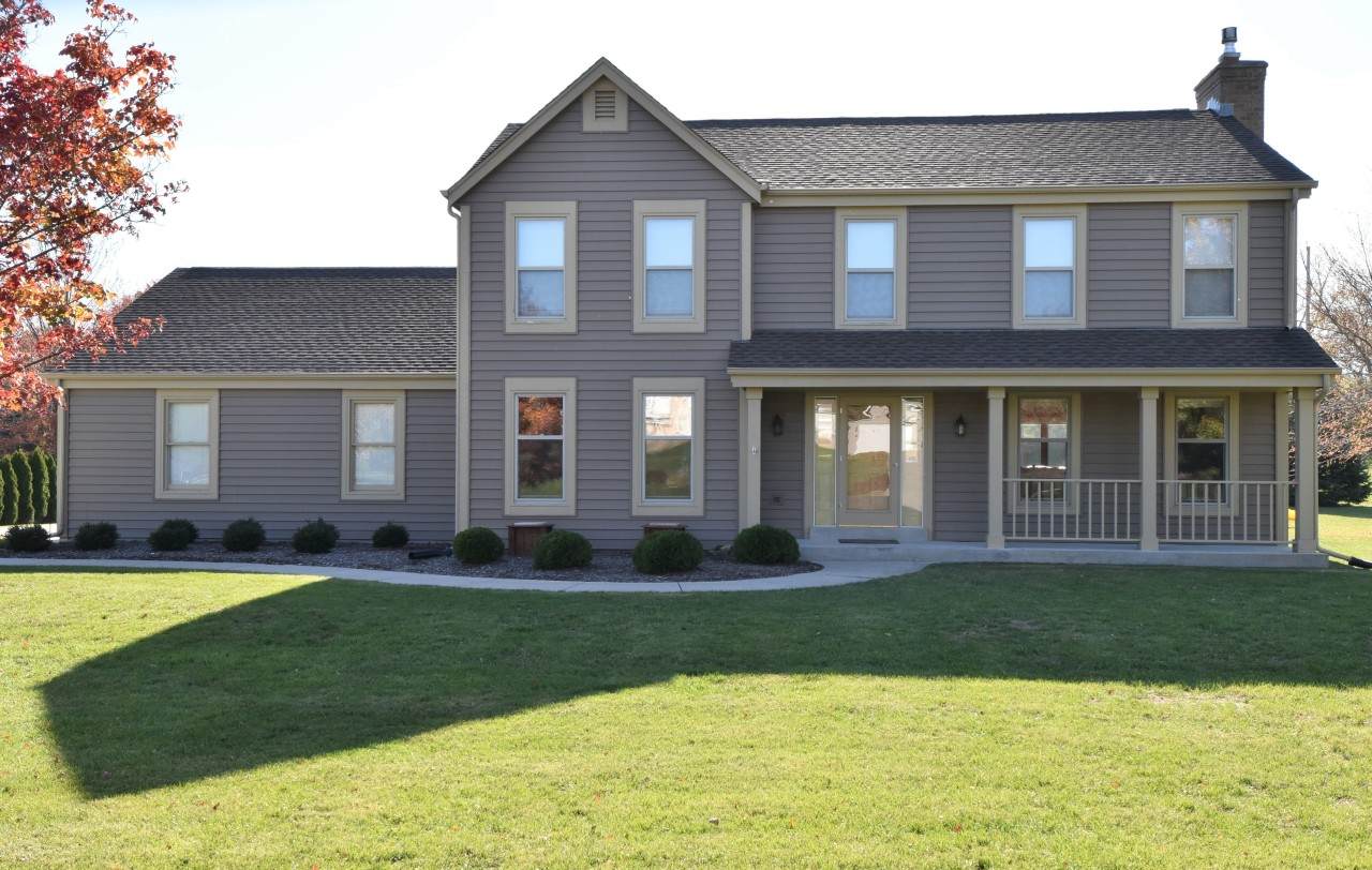 S78W29731 Crossgate Dr - Photo 1
