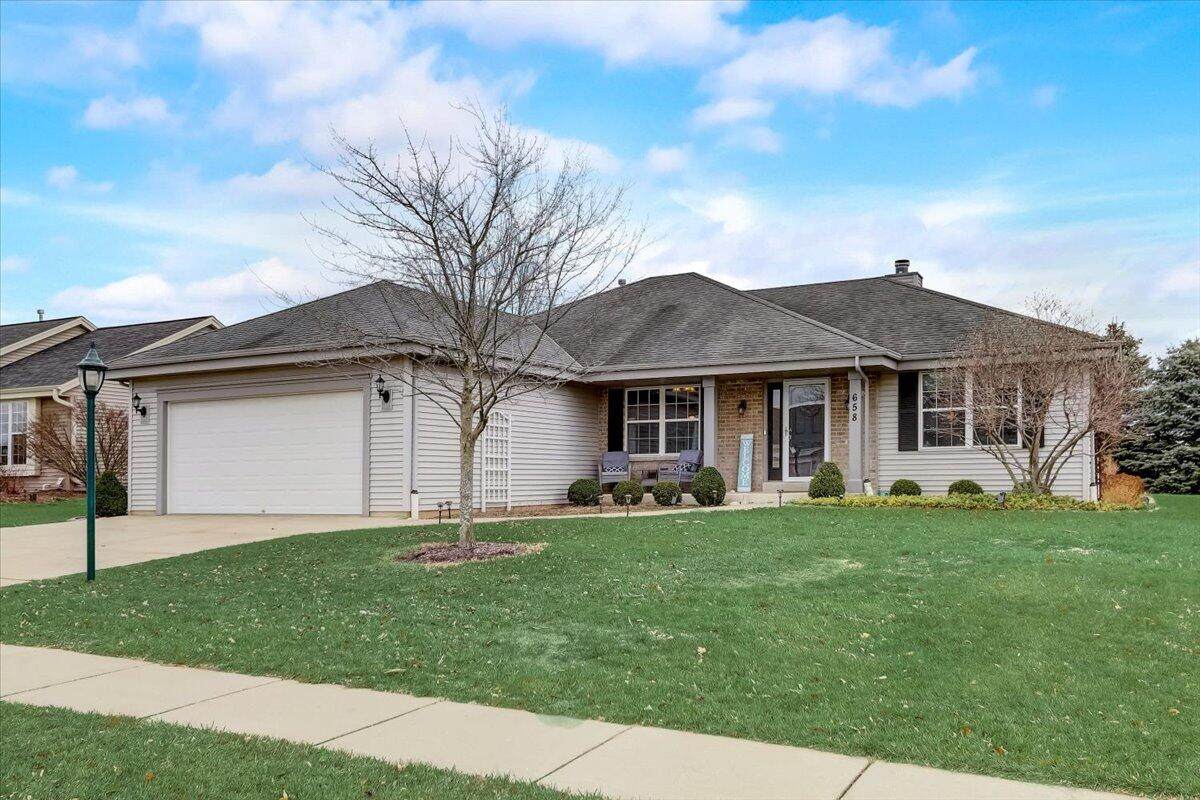 658 Cherrywood Dr - Photo 1
