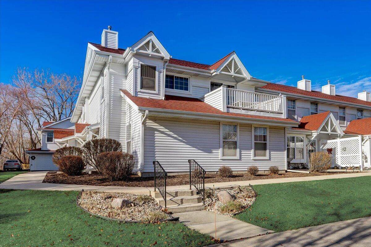 6035 Crosswinds Dr - Photo 1
