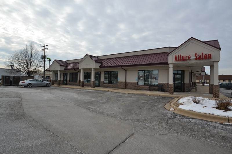 1005 Main St - Photo 1
