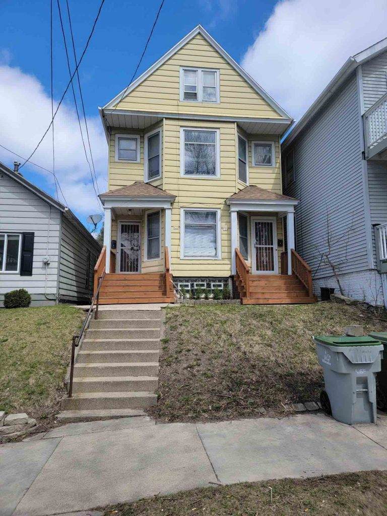 922 Hamilton St - Photo 1