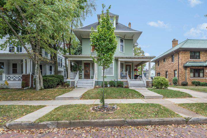 1812 College Ave - Photo 1