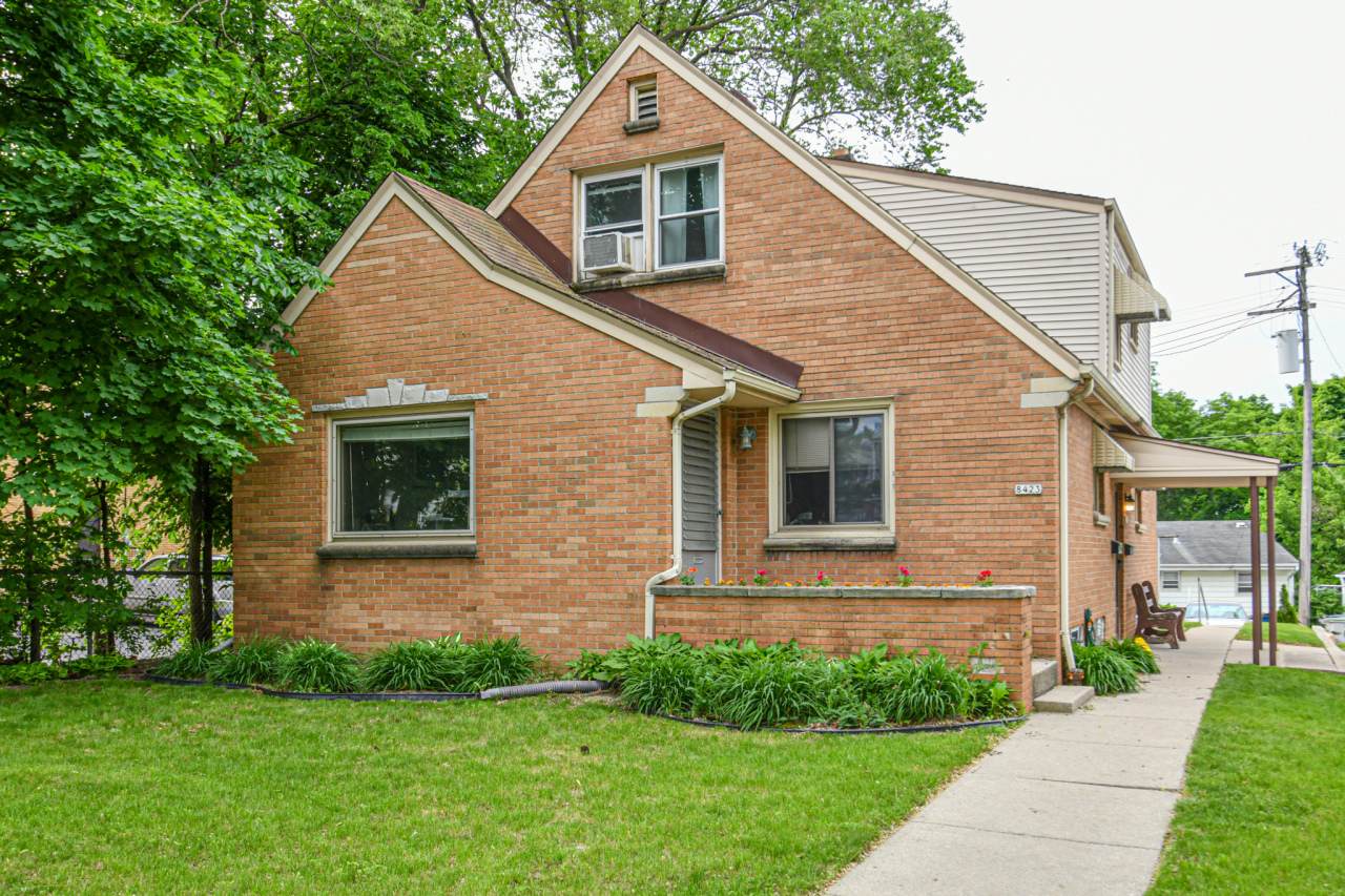 8423 Lisbon Ave - Photo 1