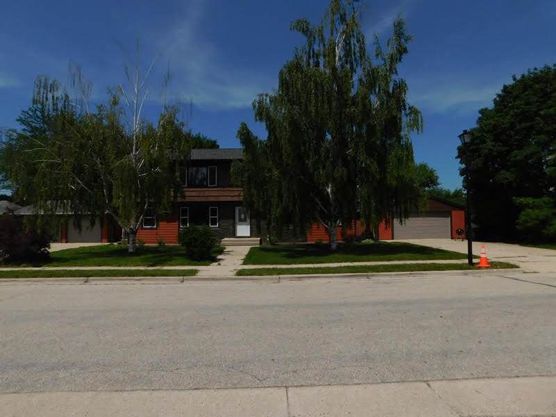 222 Bruns Ave - Photo 1