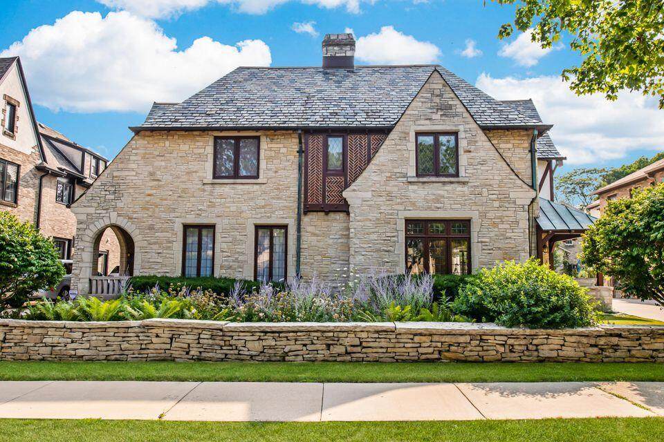 5069 Lake Dr - Photo 1