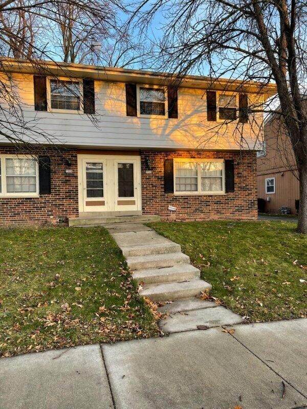 7726 80th St - Photo 1
