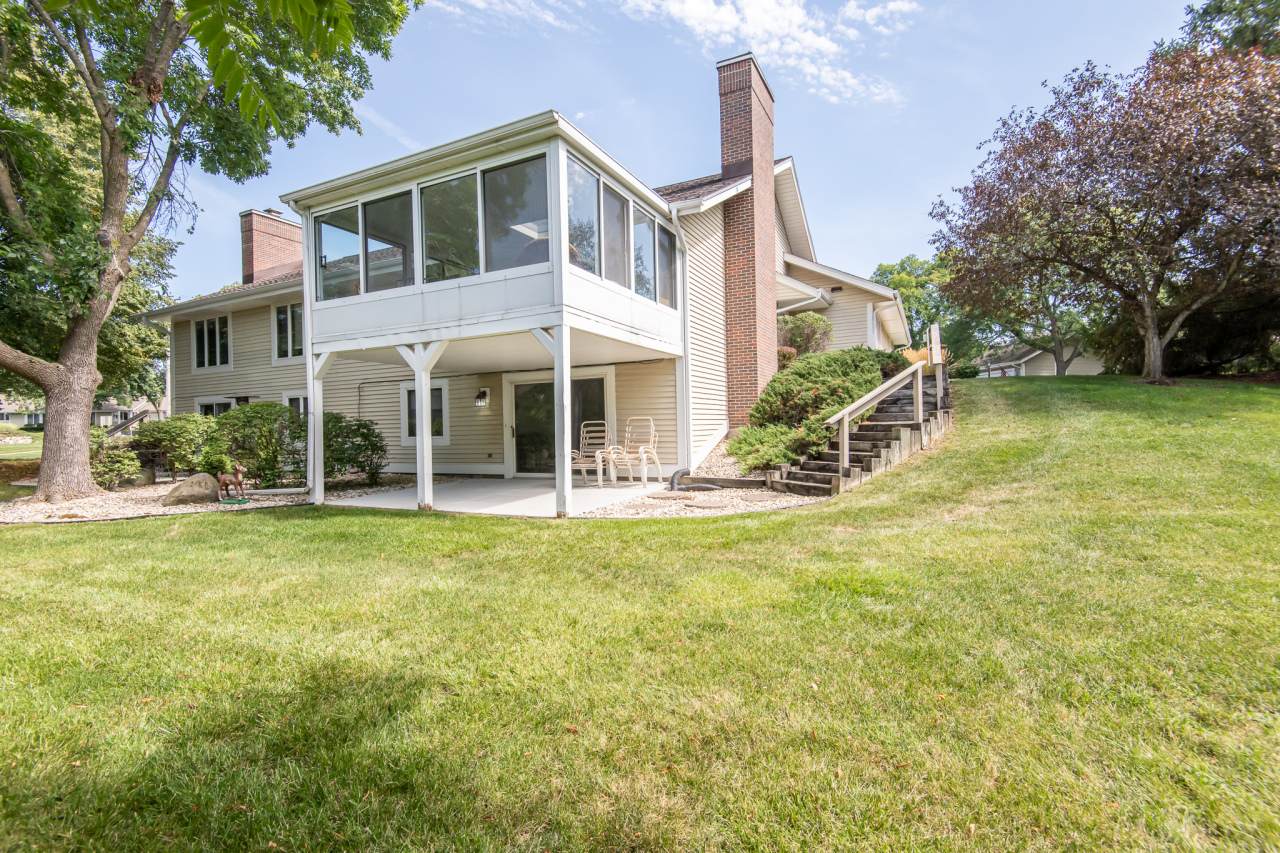 3161 Madison St - Photo 1