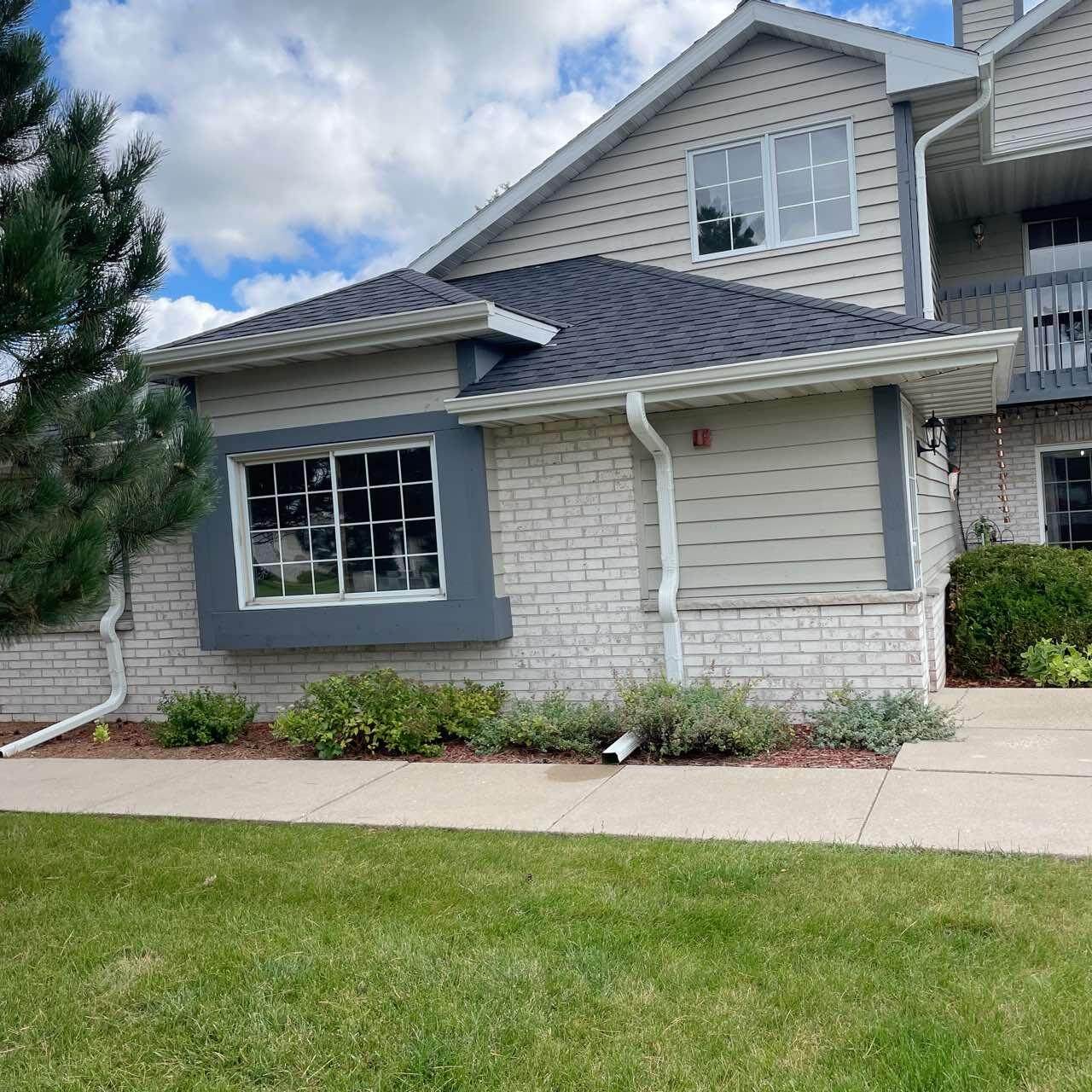 W240N2566 Parkway Meadow Cir - Photo 1