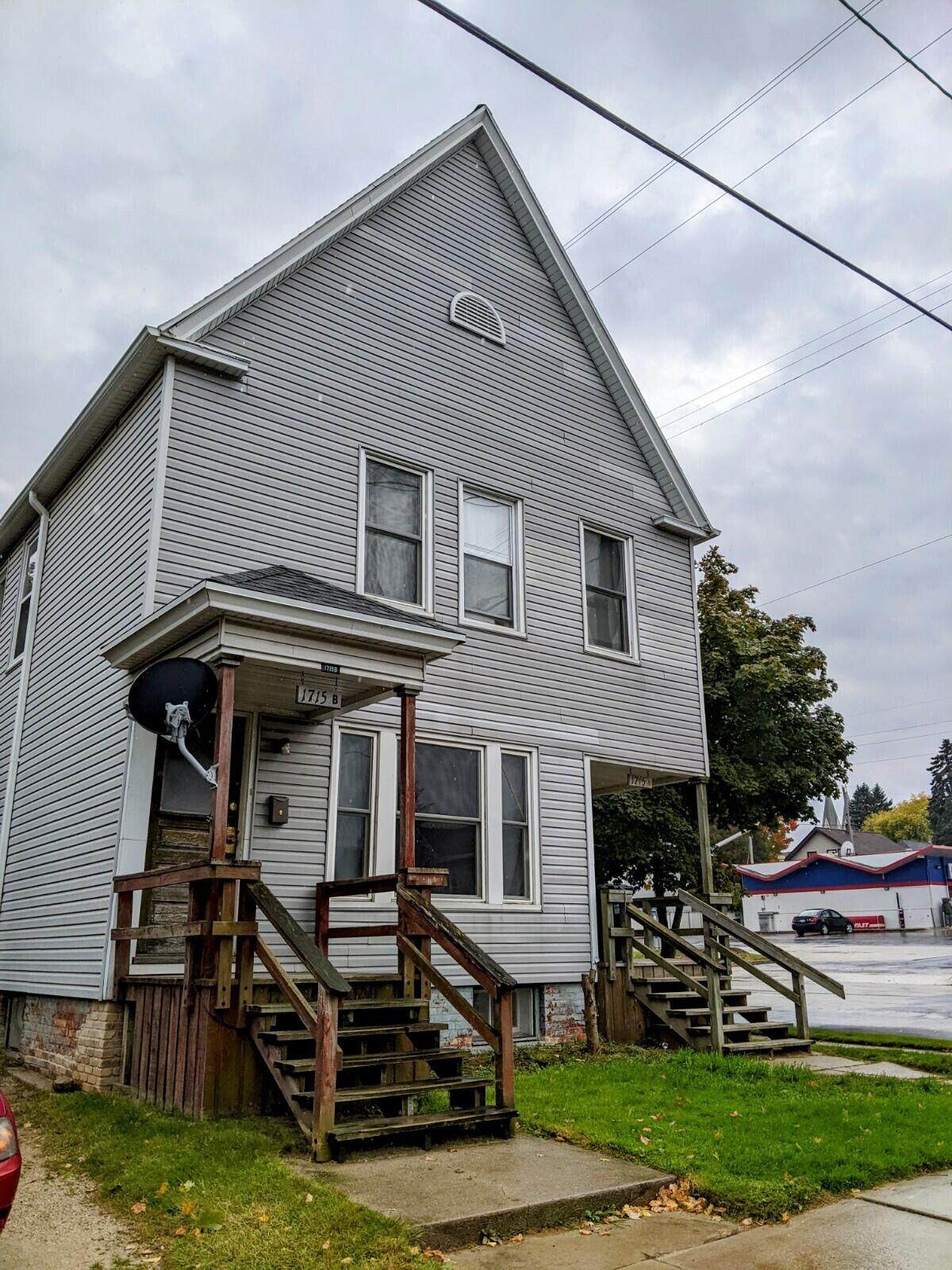 1715 Washington St - Photo 1
