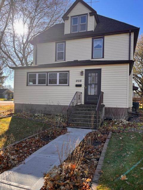 205 South St W - Photo 1