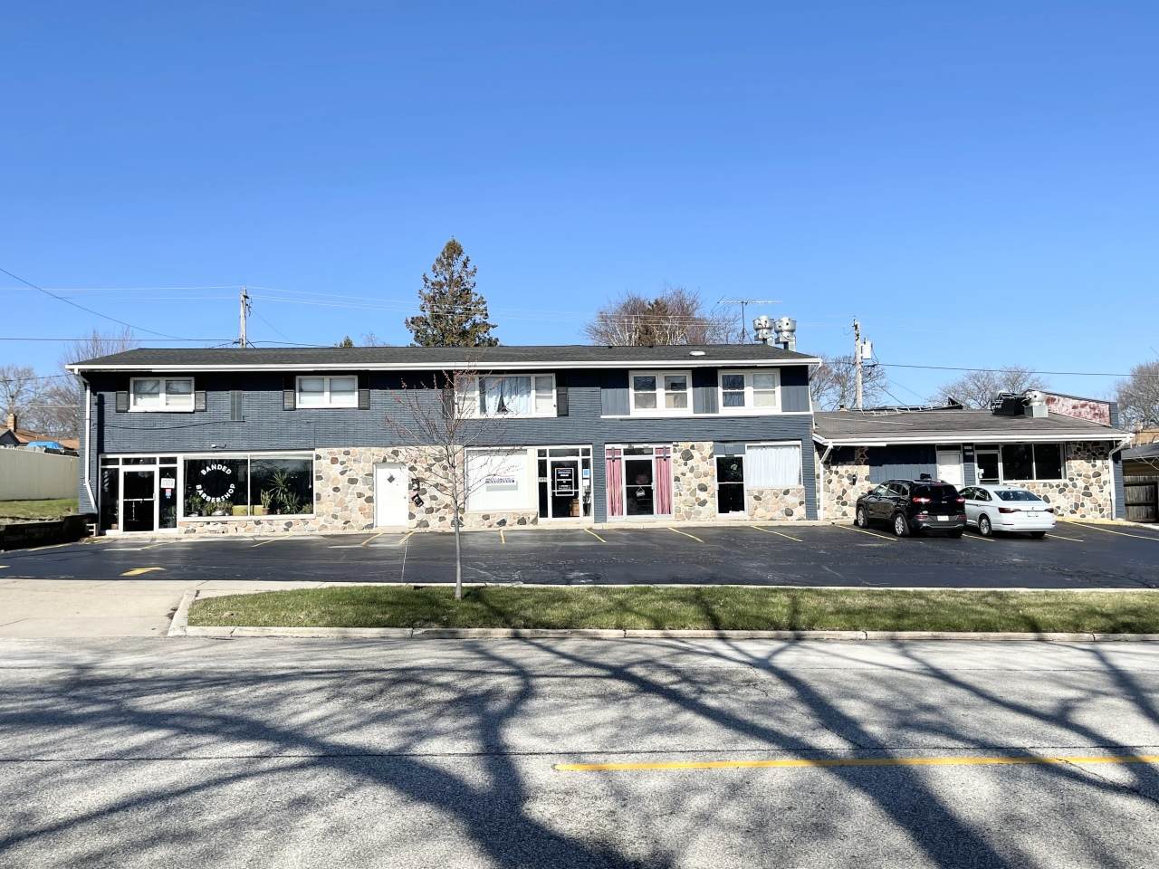 4245 Packard Ave - Photo 1