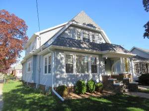 2120 Ashland Ave - Photo 1