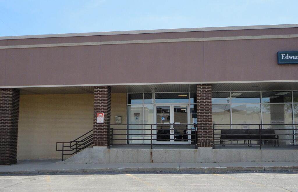 6040 39th Ave - Photo 1