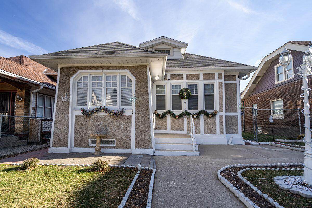 1226 28th St - Photo 1